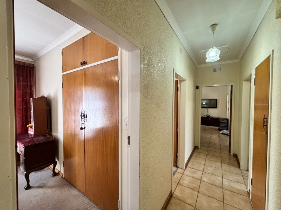 4 Bedroom Property for Sale in Flamwood North West